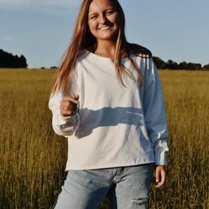 Meet your Posher, Chloe